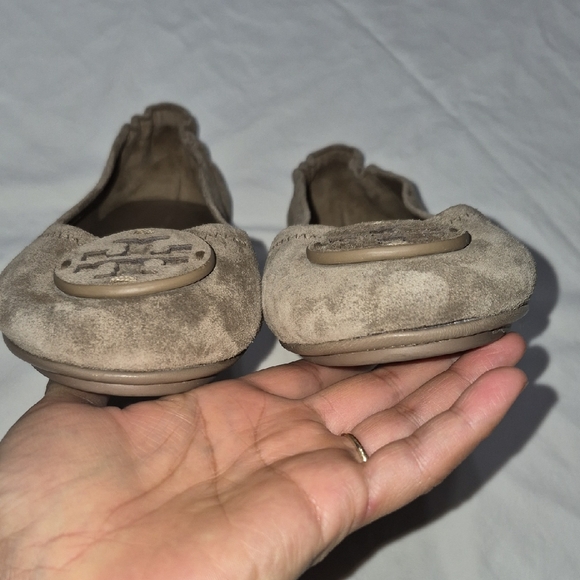 Tory Burch Taupe Suede Flats - Picture 4 of 10